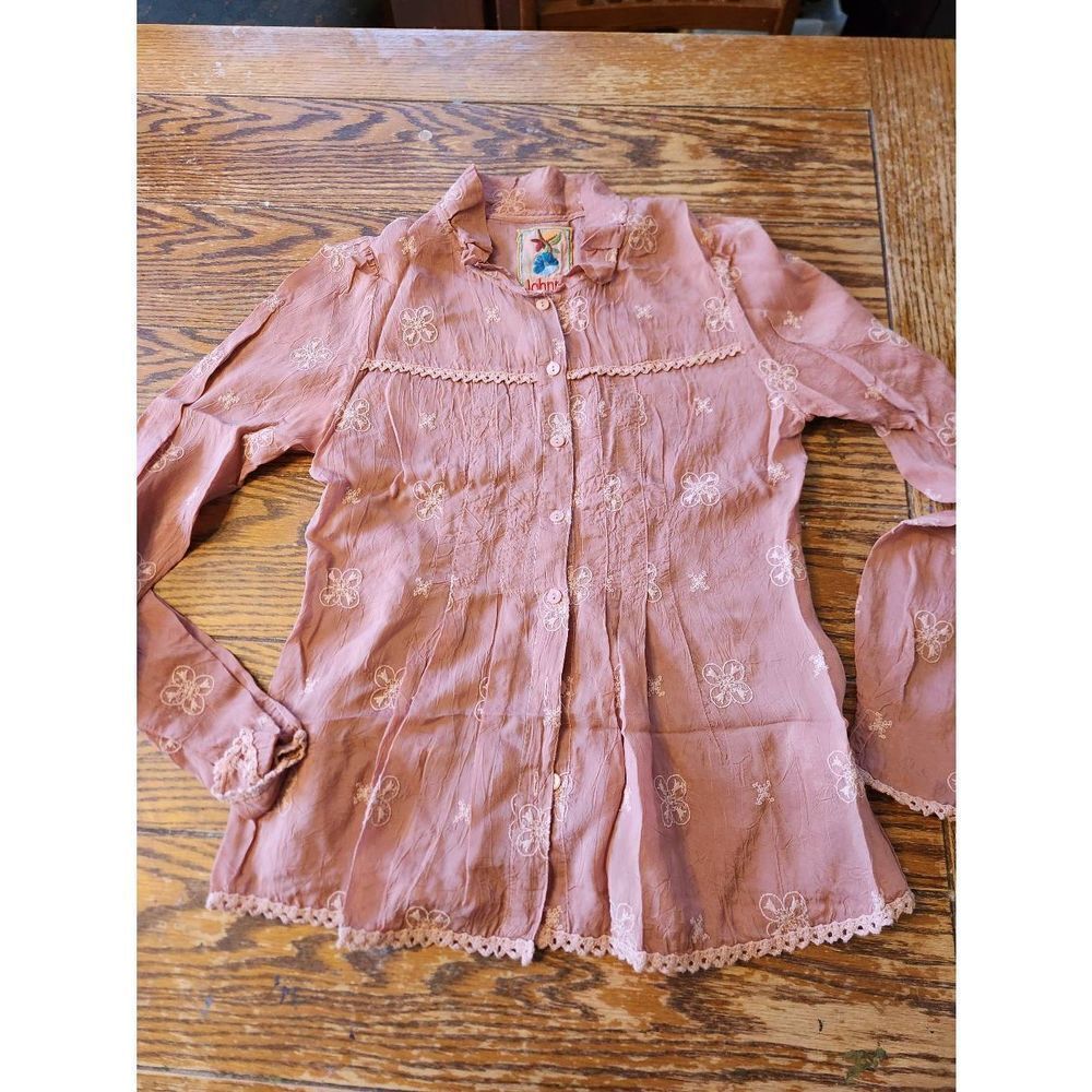 Johnny Was rayon antique pink button down embroidered pintuck top sz XS
